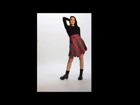 Basic Tartan Skirt With Front Buttons - Video